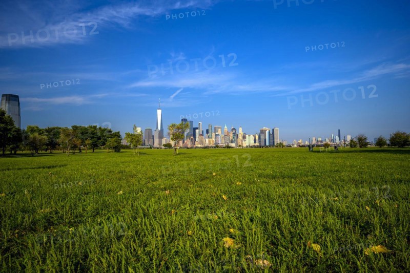 Views on New York Harbor, Manhattan and Statue of Liberty from the Liberty State Park, Jersey City, NJ, USA, USA, North America
