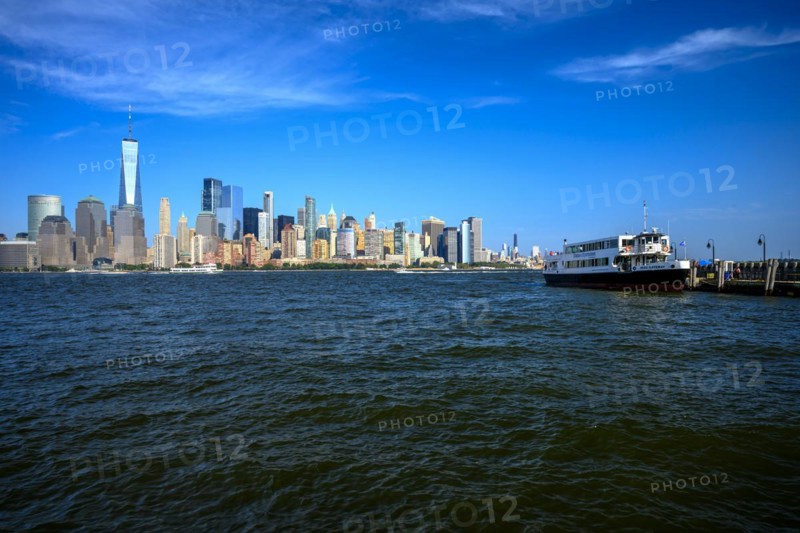 Views on New York Harbor, Manhattan and Statue of Liberty from the Liberty State Park, Jersey City, NJ, USA, USA, North America