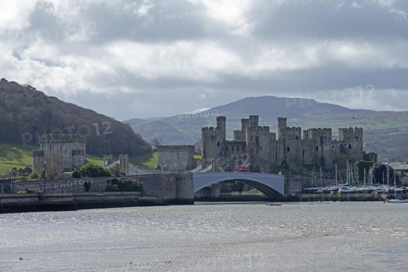Castle, bridge, double-decker bus, River Conwy, Conwy, Wales, Great Britain