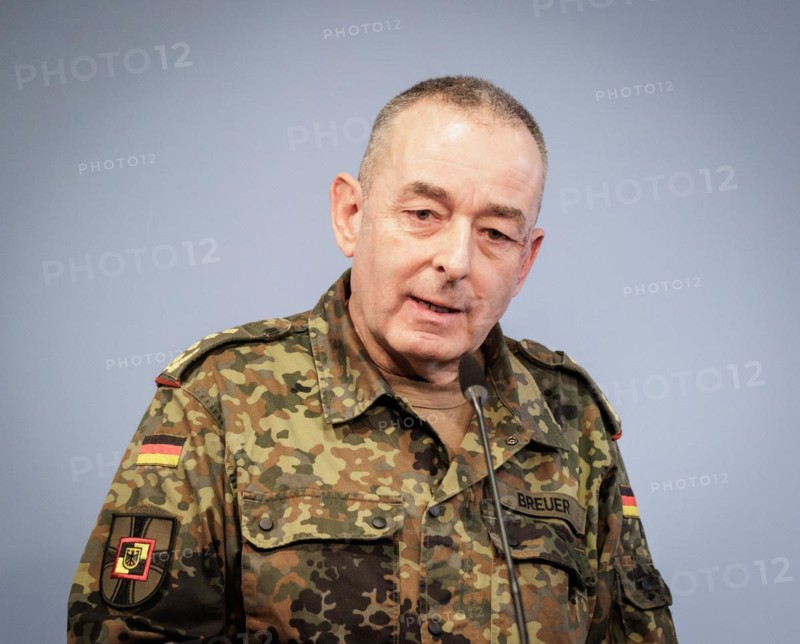 General Carsten Breuer, Inspector General of the Bundeswehr, at a press conference on the structural reform of the Bundeswehr in Berlin, 4 April 2024