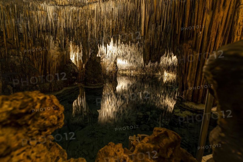 Amazing photos of Drach Caves in Mallorca, Spain, Europe