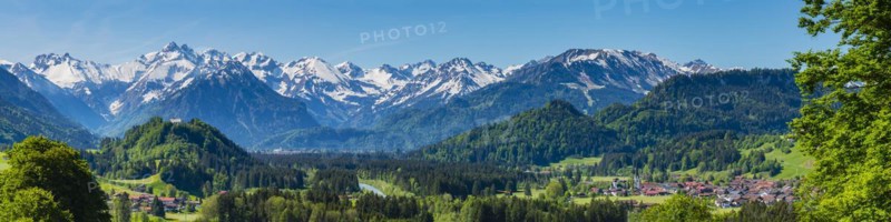 Panorama from Malerwinkel into the Illertal with Fischen, behind it the Allgaeu Alps, Oberallgaeu, Bavaria, Germany, Europe