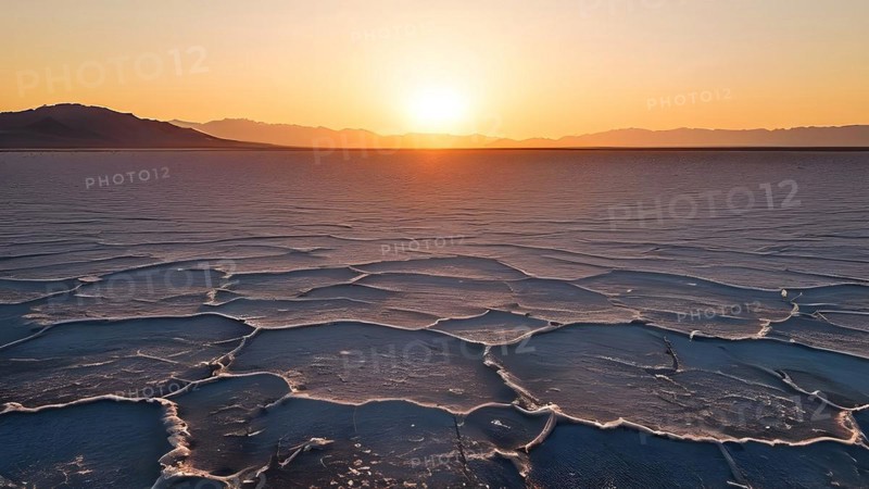 Heatwaves distorting the horizon in the lut desert, AI generated
