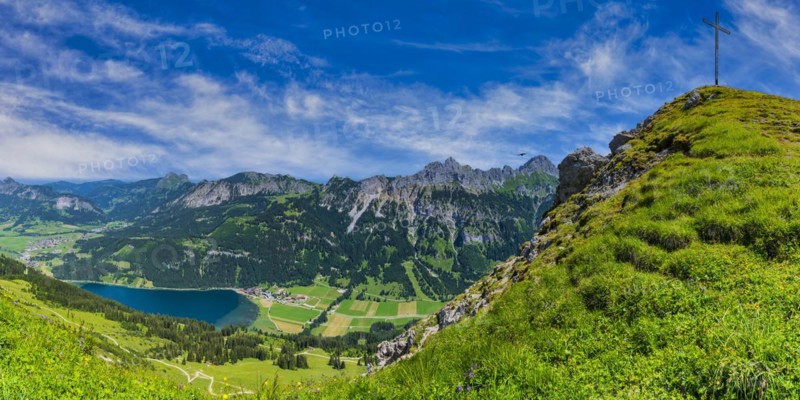 Mountain panorama from the Krinnenspitze, 2000m, behind Friedberger Klettersteig, Rote Flueh, 2108m, Gimpel, 2173m and Koellenspitze, 2238m, Tannheimer Berge, Allgaeu Alps, Tyrol, Austria, Europe
