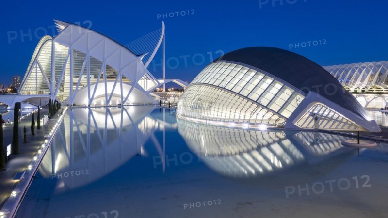 L'Hemisferic, Museu de les Ciencies, Pont de L'Assut de l'Or, L'Agora, City of Arts and Sciences, Cuitat de les Arts i les Ciences, Valencia, Spain, Europe