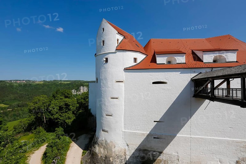 Wildenstein Castle, Spornburg, medieval castle complex, best preserved fortress from the late Middle Ages, entrance, access, bridge, today youth hostel, historic buildings, architecture, Leibertingen, Sigmaringen district, Swabian Alb, Baden-Wuerttemberg, Germany, Europe
