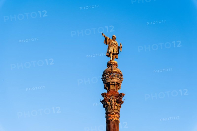 Columbus Column at the end of the Ramblas, Christopher Columbus points towards the New World, Barcelona, Spain, Europe