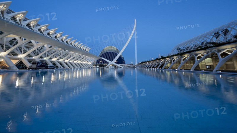 Museu de les Ciencies, Pont de L'Assut de l'Or, L'Agora, City of Arts and Sciences, Cuitat de les Arts i les Ciences, Valencia, Spain, Europe