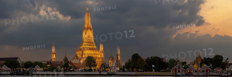 Sunset at Wat Arun, Temple of Dawn, Bangkok, Thailand, Asia