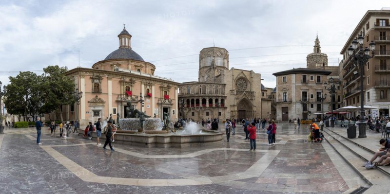 Turia Fountain, Basilica Virgen de los Desamparados, Cathedral, Catedral de Santa Maria, Plaza de la Virgen, Valencia, Spain, Europe