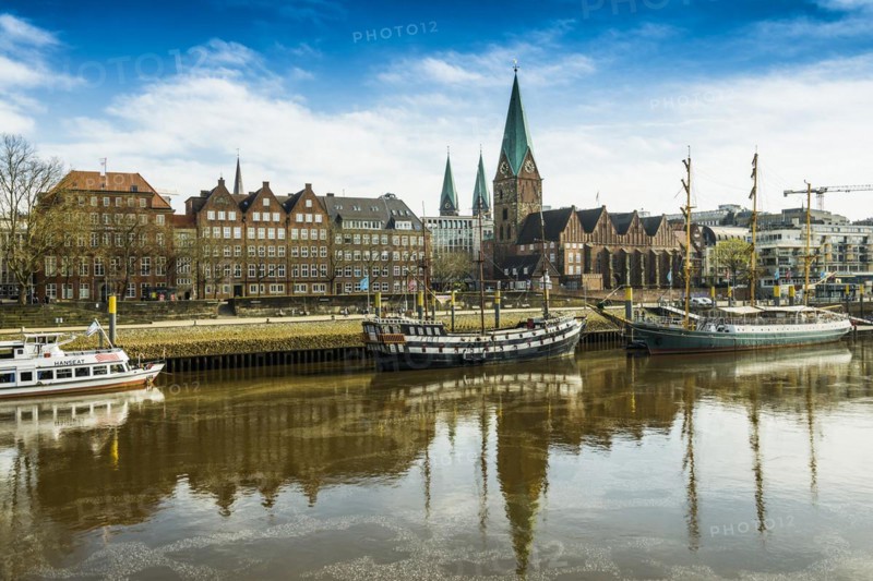City panorama, Weser promenade, Old Town, Weser, Hanseatic City of Bremen, Germany, Europe