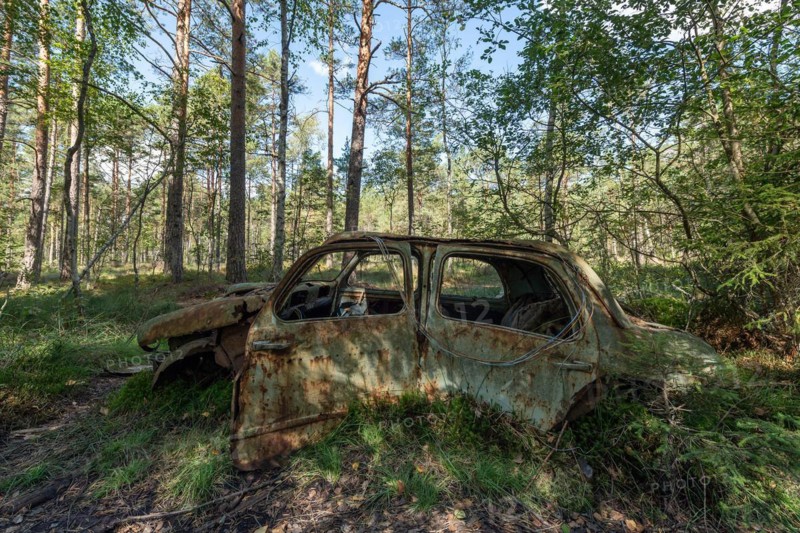 Ancient scrap car, Kyrkoe Mosse car graveyard, Ryd, Tingsryd, Kronobergs laen, Sweden, Europe
