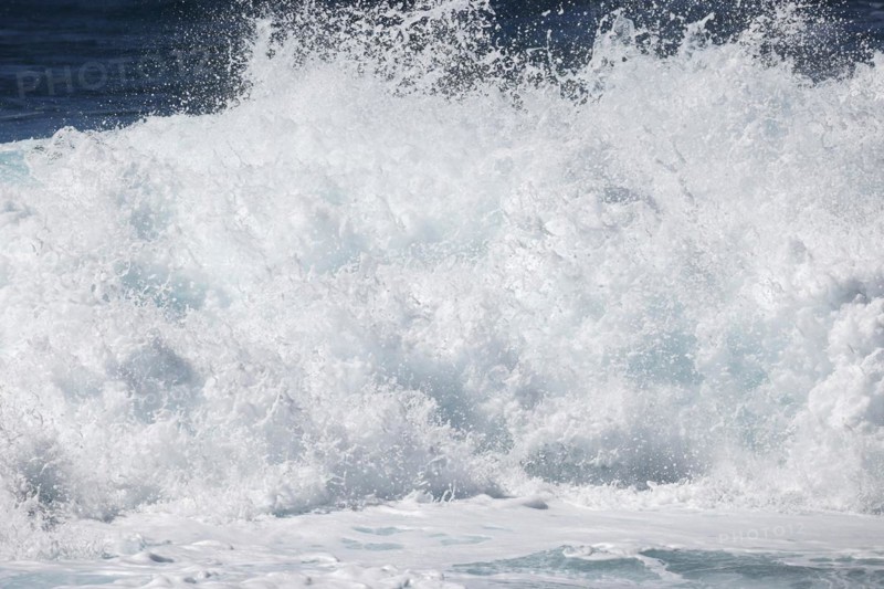 Roaring surf, waves, surf waves, sea surf, spray, Atlantic Ocean, Agaete, Gran Canaria, Canary Islands, Spain, Europe