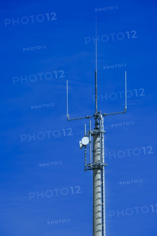 Mobile phone mast near the Avacon substation Helmstedt, Helmstedt, Lower Saxony, Germany, Europe
