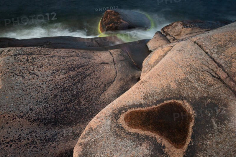 Red granite, rocky coast, surf, long exposure, Havsvidden, Geta, Aland, Aland Islands, Finland, Europe