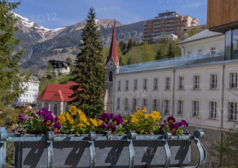 Panorama of Bad Gastein, church, hotels