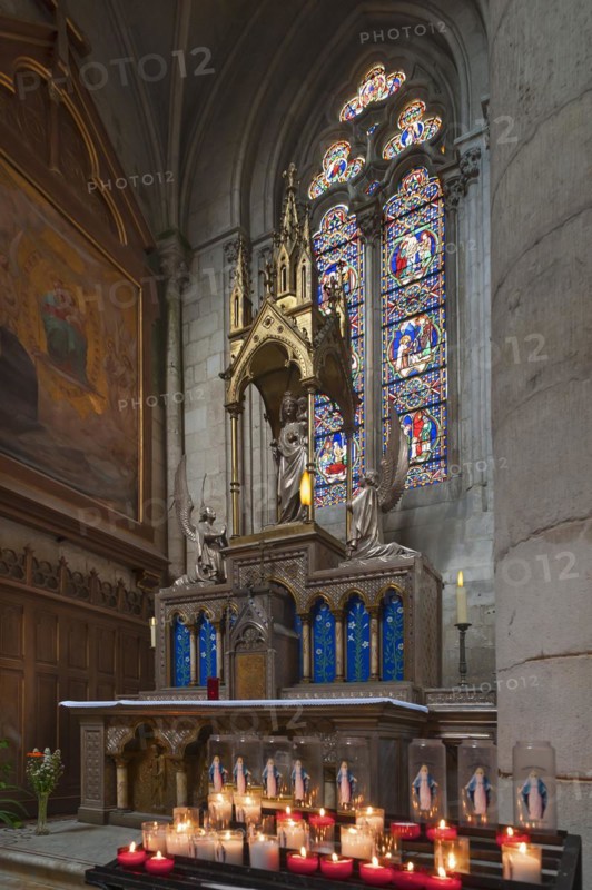 Marian altar with sacrificial candles, Notre Dame de l'Assomption Cathedral, Lucon, Vendee, France, Europe