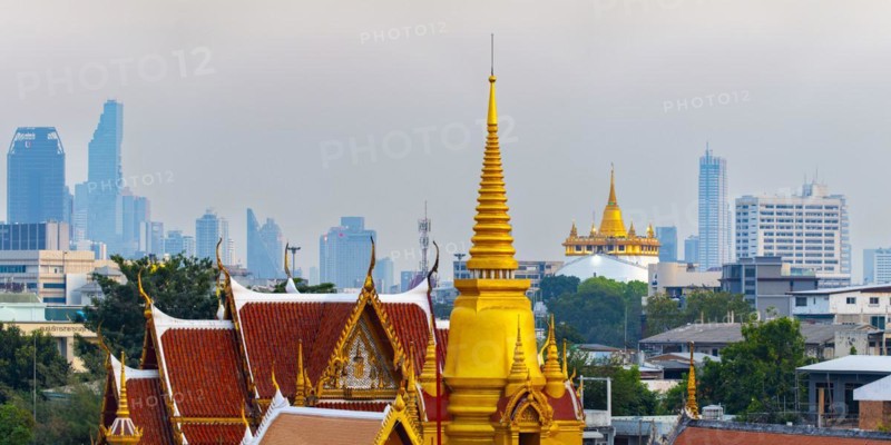 Wat Tri Thotsathep Worawihan, behind it Golden Mount and the skyline of Bangkok, Thailand, Asia