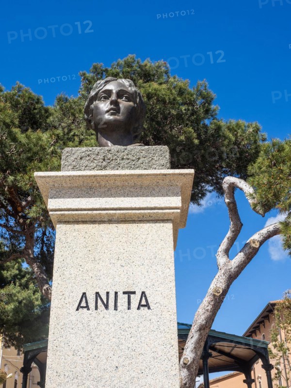 Monument, Anita, Donna Costanza, detail, Maddalena, Isola La Maddalena, Sardinia, Italy, Europe