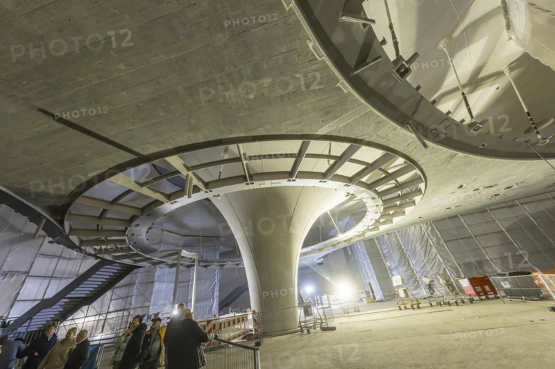 Open construction site days at the new main railway station. 115, 000 visitors visit the billion-euro Stuttgart 21 project and the gutted Bonatzbau, the new underground railway station. The opening of the new through station is planned for December 2025. Stuttgart, Baden-Wuerttemberg, Germany, Europe