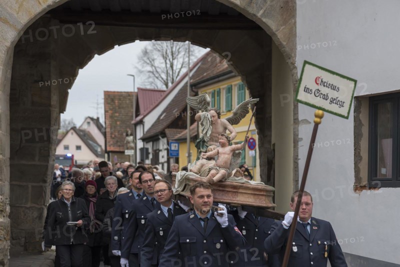 Historic Good Friday procession for 350 years with life-size wood-carved figures from the 18th century, Neunkirchen am Brand, Middle Franconia, Bavaria, Germany, Europe