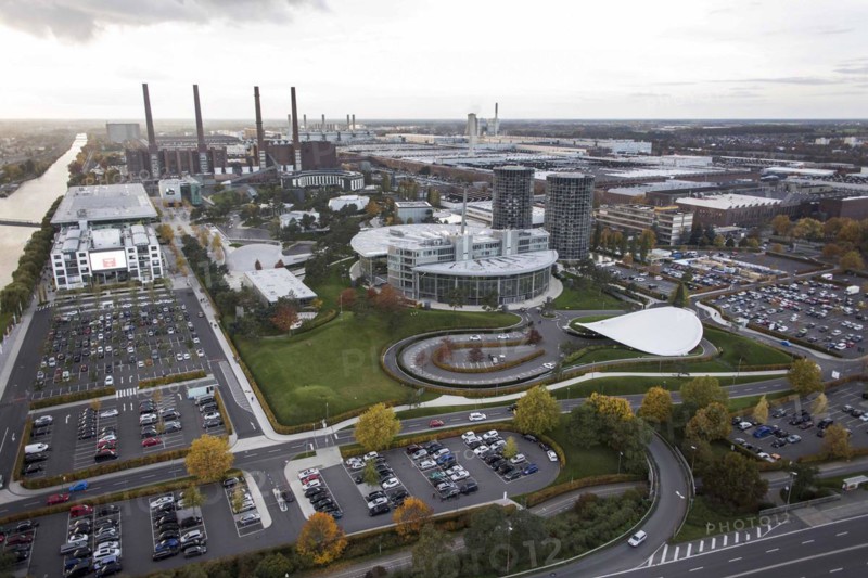 Aerial view of the VW plant and the Autostadt in Wolfsburg, 25 October 2015, Wolfsburg, Lower Saxony, Germany, Europe