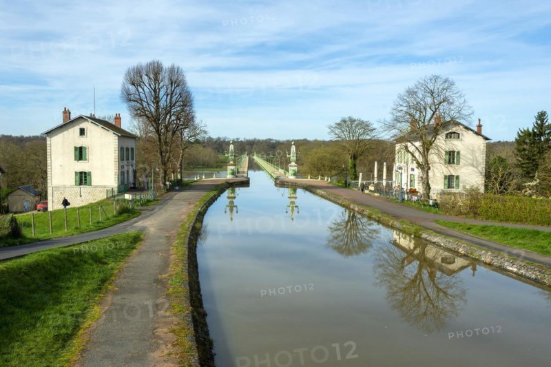 Briare, Canal bridge built by Gustave Eiffel, lateral canal to the Loire above the Loire river, Loiret department, Centre-Val de Loire, France, Europe