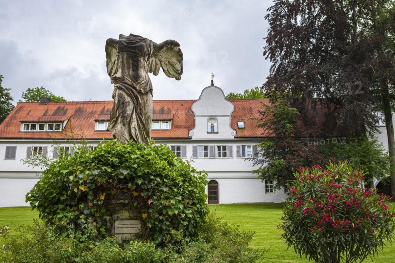 Copy of the Nike of Samothrace, the original of which is in the Louvre in Paris, in front of the art gallery of Isny Castle, formerly St George's Monastery, Isny im Allgaeu, Baden-Wuerttemberg, Germany, Europe