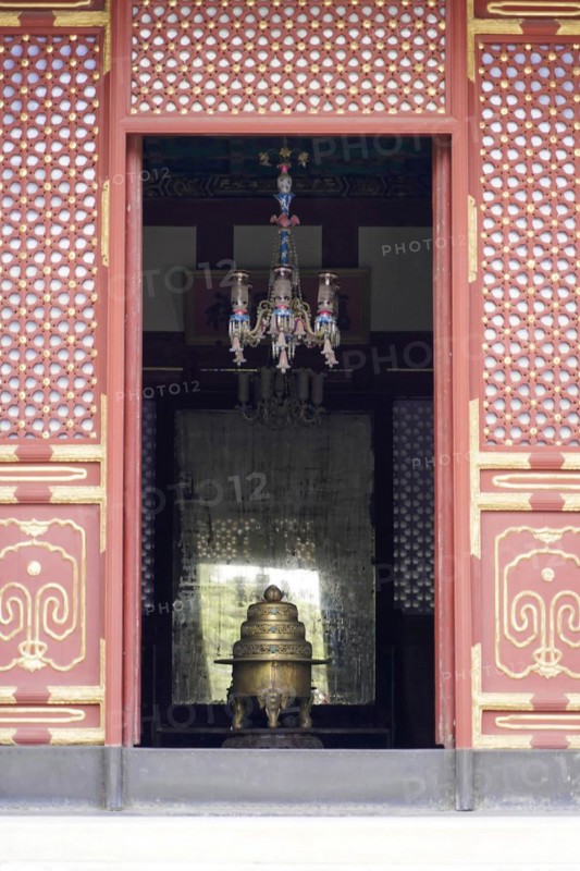 New Summer Palace, Beijing, China, Asia, View into the interior of a temple with large bell and traditional chandelier, Beijing, Asia