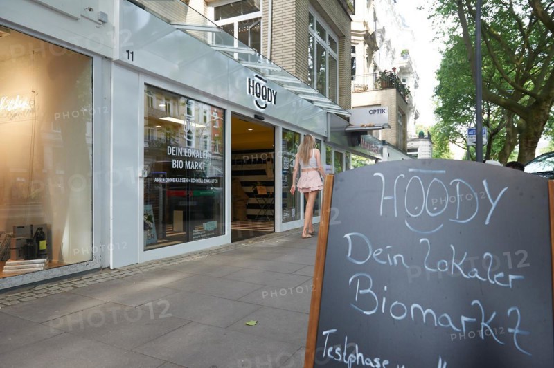 Hoody Hamburg, Eppendorfer Baum 11, 20249 Hamburg, Eppendorfer Baum 11, First autonomous self-service store in Hamburg, opening in August 2022, open 7 days a week and around the clock, purchases are billed via an app, Photo: Exterior view of the shop, Hamburg, Hamburg, Germany, Europe