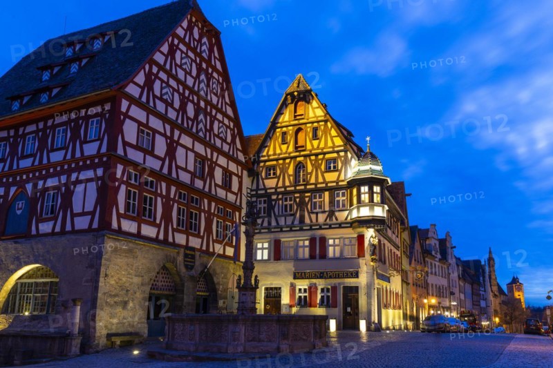 St George's Fountain in front of the Marienapotheke, Blue Hour, Rothenburg ob der Tauber, Middle Franconia, Bavaria, Germany, Europe