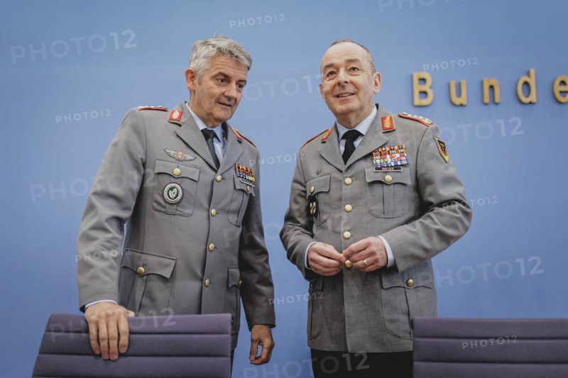 (R-L) General Carsten Breuer, Inspector General of the Bundeswehr, and Lieutenant General Alexander Sollfrank, Commander of the Joint Support and Enabling Command (JSEC), at a federal press conference on the military exercise 'Quadriga' in Berlin, 22 April 2024