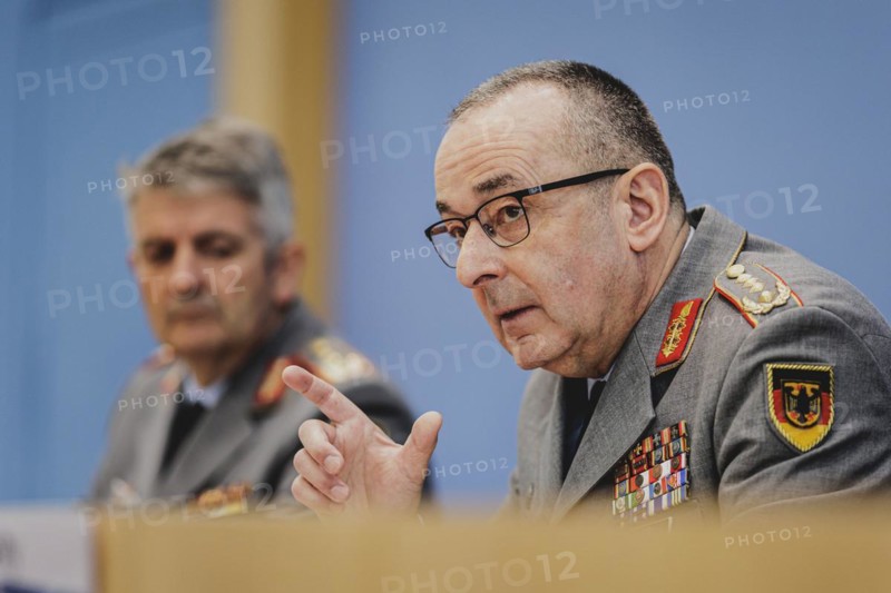 (R-L) General Carsten Breuer, Inspector General of the Bundeswehr, and Lieutenant General Alexander Sollfrank, Commander of the Joint Support and Enabling Command (JSEC), at a federal press conference on the military exercise 'Quadriga' in Berlin, 22 April 2024