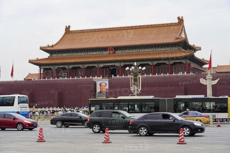Central Square and the Forbidden City (Palace Museum) in Beijing, Beijing, China, Asia, Busy panorama in front of the Gate of Heavenly Peace with passing cars and buses, Asia