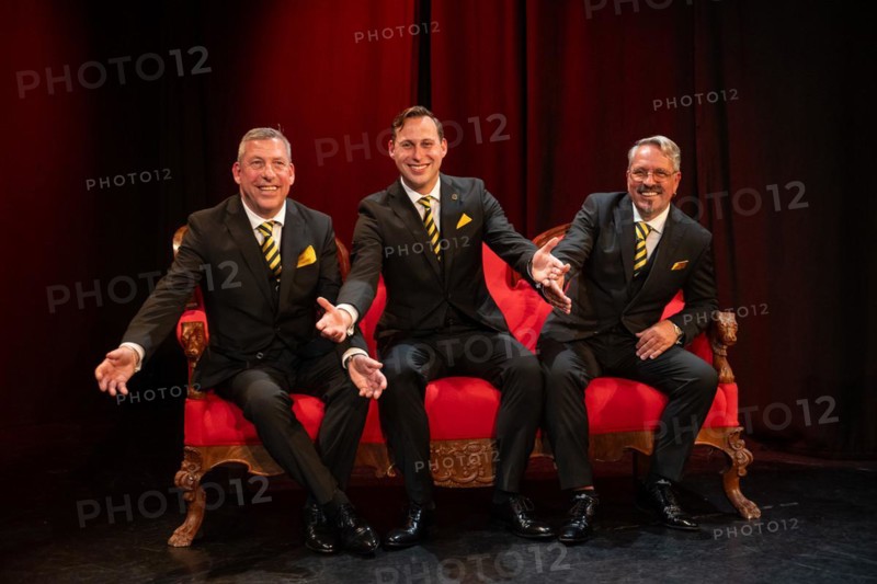 Presentation of the designated Cologne triumvirate for the 2024 session, KG Treuer Husar Blau-Gelb von 1925 e.V. Koeln presents the designated Cologne triumvirate for the 2024 session: Sascha, Werner and Friedrich Klupsch will celebrate Cologne Carnival together with all revellers as Prince Sascha I, Bauer Werner and Jungfrau Frieda under the motto Wat e Theater - Wat e Jeckespill . 16.08.23