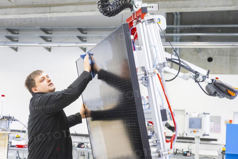 Sunmaxx PVT is a new innovative developer of photovoltaic thermal solar modules. The Fraunhofer ISE has confirmed an overall efficiency of 80% for the PX-1 premium module. The innovation is the combination of photovoltaics and solar thermal energy in one element, Ottendorf-Okrilla, Saxony, Germany, Europe