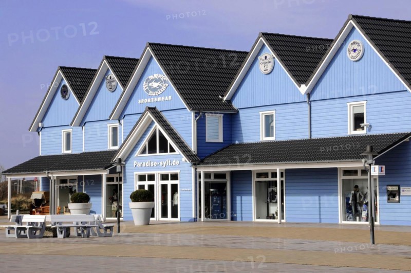 Harbour of List, North Sea island Sylt, North Frisia, Schleswig-Holstein, Blue building with white lettering and clear sky, Sylt, North Frisian island, Schleswig Holstein, Germany, Europe
