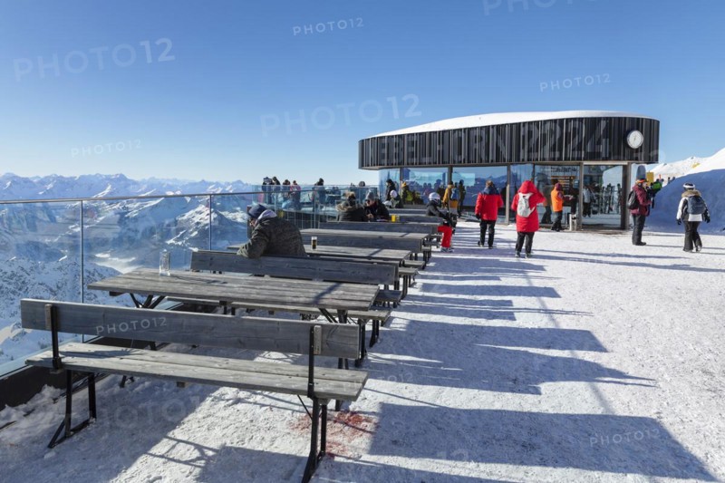 Summit restaurant at the Nebelhorn summit (2224m), Oberstdorf, Allgaeu, Swabia, Bavaria, Germany, Oberstdorf, Bavaria, Germany, Europe