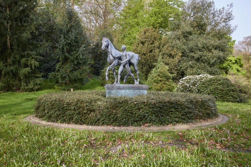 Sculpture Der Rosselenker by the sculptor Louis Tuaillon in the Wallanlagen park in Bremen, Hanseatic city, federal state of Bremen, Germany, Europe
