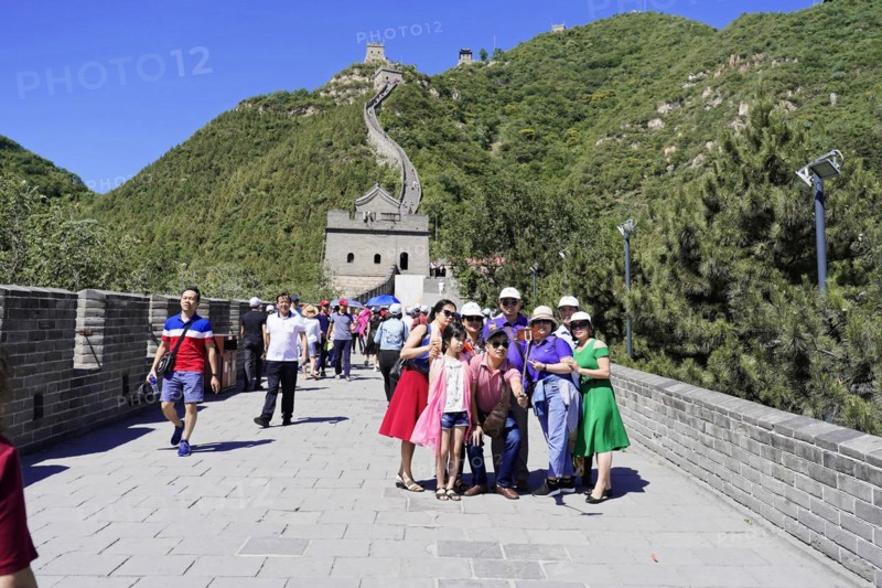 Great Wall of China, UNESCO World Heritage Site, near Mutianyu, Beijing, China, Asia, Tourists walking on a section of the Great Wall of China, Asia