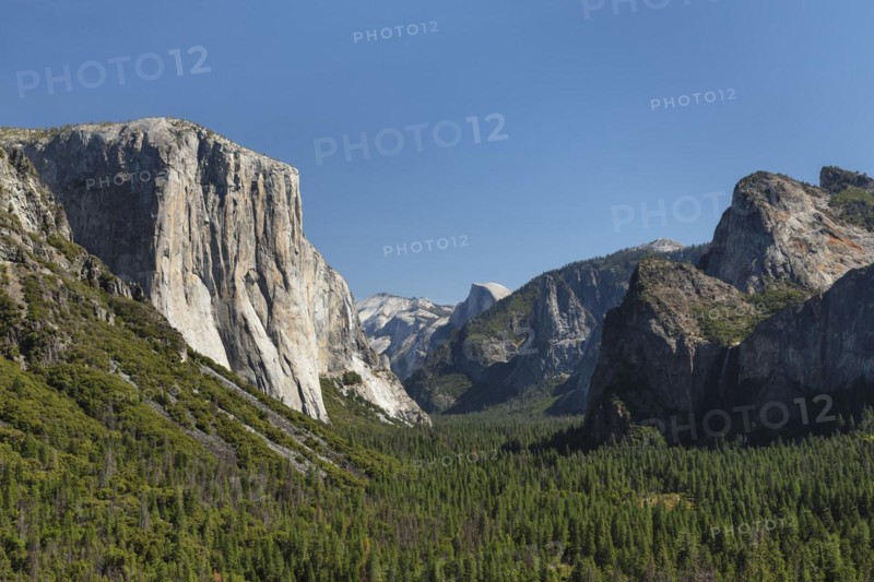 Tunnel View, Yosemite Valley with El Capitan, Yosemite National Park, California, United States, USA, Yosemite National Park, California, USA, North America