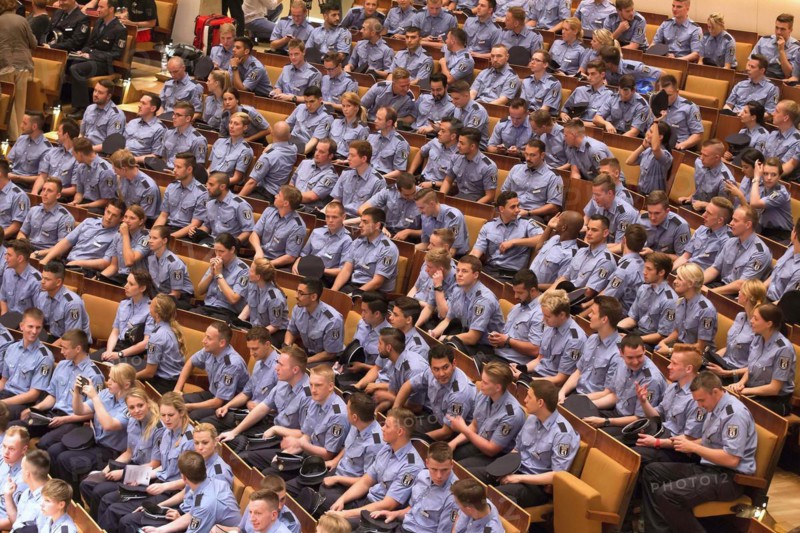 Assembly for the swearing-in of 639 young Berlin police officers, Berlin, 02 July 2015, Berlin, Berlin, Germany, Europe
