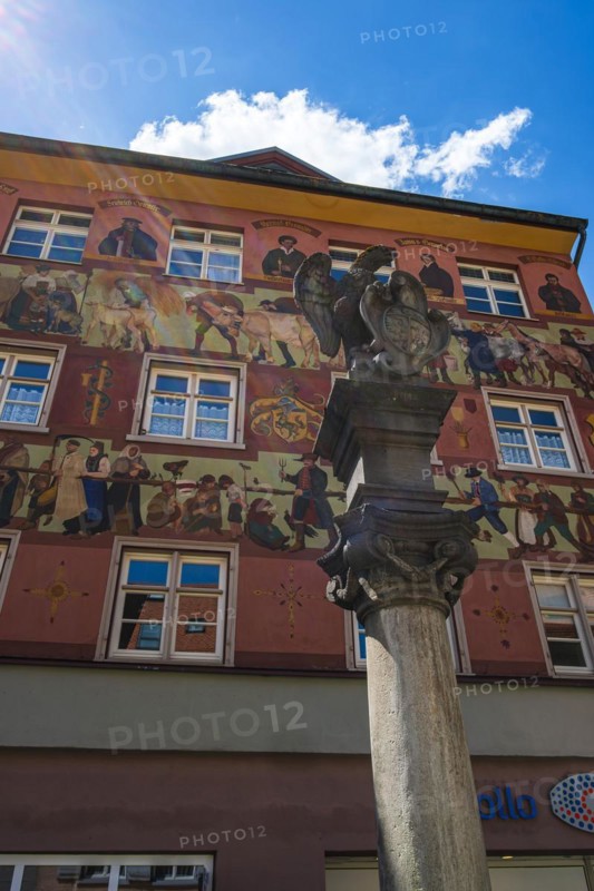 Fountain column with sculpture of an eagle with town coat of arms from 1738 on the eagle fountain in the old town centre of Wangen im Allgaeu, Upper Swabia, Baden-Wuerttemberg, Germany, Europe