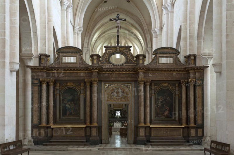 Room divider in the former Cistercian monastery of Pontigny, Pontigny Abbey was founded in 1114, Pontigny, Bourgogne, France, Europe