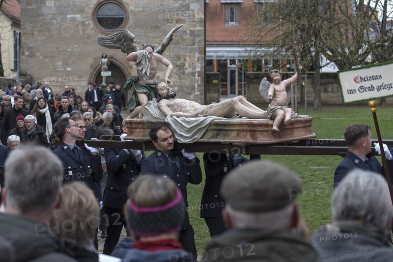 Historic Good Friday procession for 350 years with life-size wood-carved figures from the 18th century, Neunkirchen am Brand, Middle Franconia, Bavaria, Germany, Europe