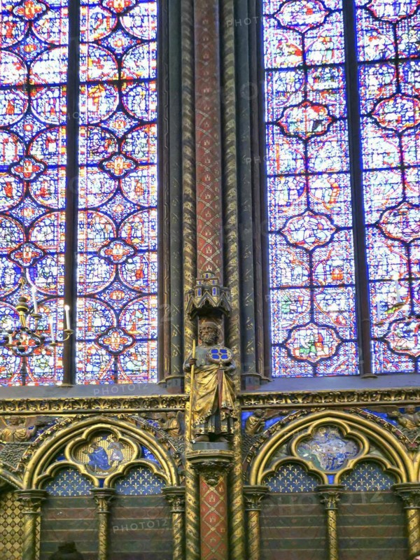 Paris 1er arr. The Holy Chapel (Sainte Chapelle) built on the Ile de la Cite at the request of Saint Louis, Apostle statue. Ile de France. France