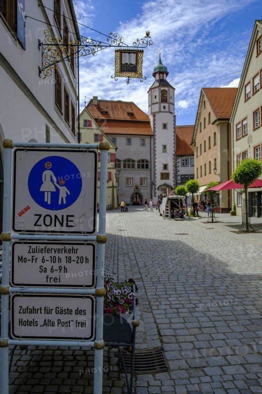 Pedestrian zone at the Postplatz next to the Kornhaus in the old town centre of Wangen im Allgaeu, Upper Swabia, Baden-Wuerttemberg, Germany, Europe
