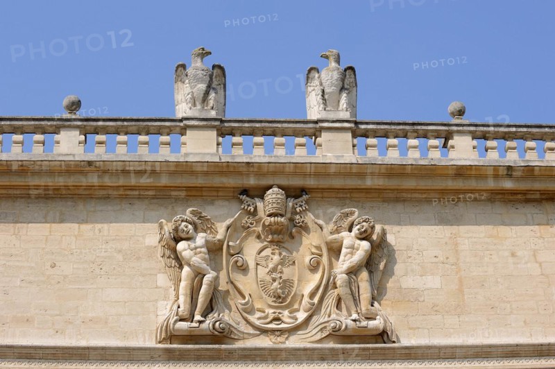 Coat of arms of Pope Paul V on the facade, Hotel des Monnaies, Avignon, Vaucluse, Provence-Alpes-Cote d'Azur, South of France, France, Europe