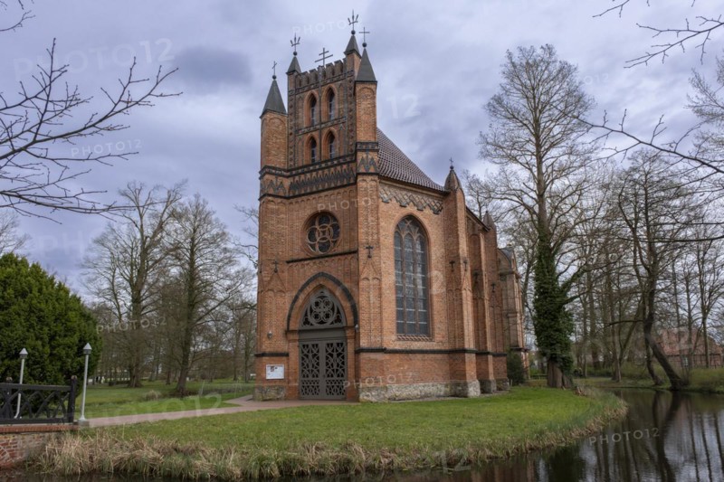 St Helena's Catholic Church in Ludwigslust Castle Park, built 1806 - 1809, first neo-Gothic brick building in Mecklenburg, Ludwigslust, Mecklenburg-Vorpommern, Germany, Europe