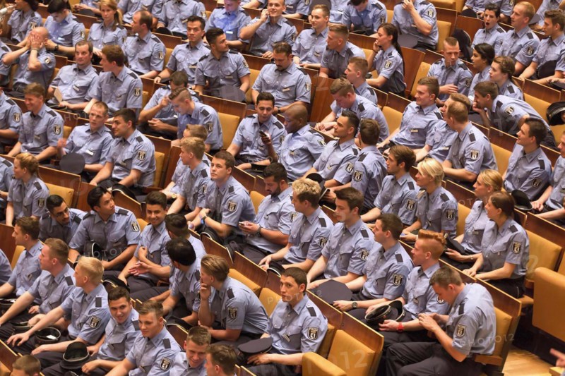 Assembly for the swearing-in of 639 young Berlin police officers, Berlin, 02 July 2015, Berlin, Berlin, Germany, Europe